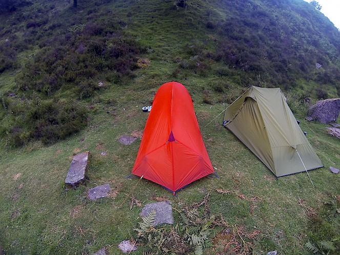 Review: Vaude Argon 1-2P (red) • Peaks and