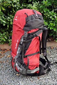 Review: Deuter Guide 45+ • Peaks and Lines